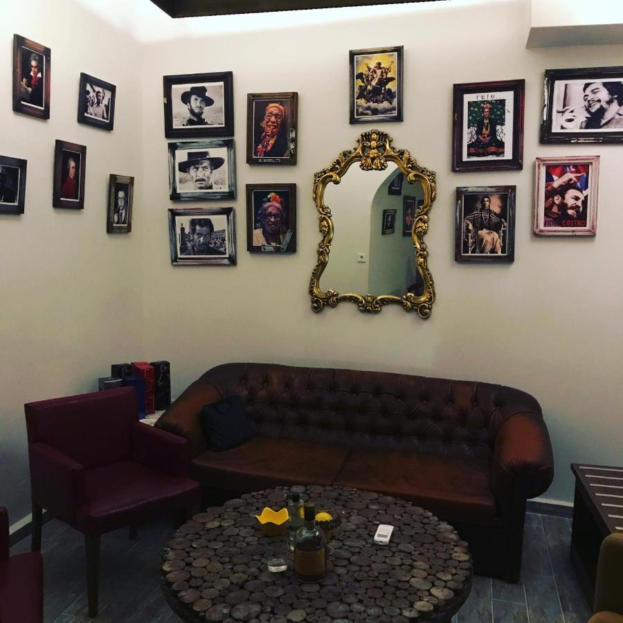 Gagarin Pub & Hotel Antalya Ngoại thất bức ảnh